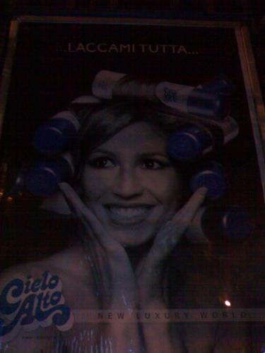 Spot - Laccami tutta