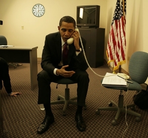 Obama al telefono
