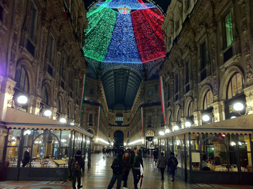 Milano - Galleria Vittorio Emanuele II - Festa 150 anni unità d'Italia