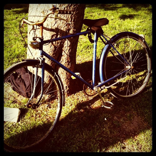 Telaio bicicletta come un aquilone